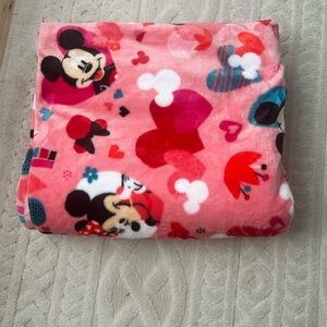 Minnie Mouse Pink Heart Plush Throw Blanket